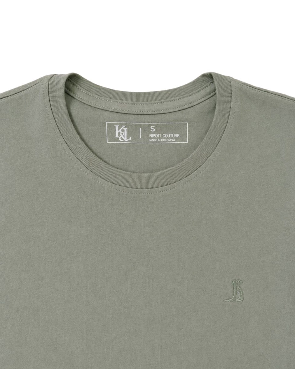 Camiseta ESSENTIAL Verde salvia